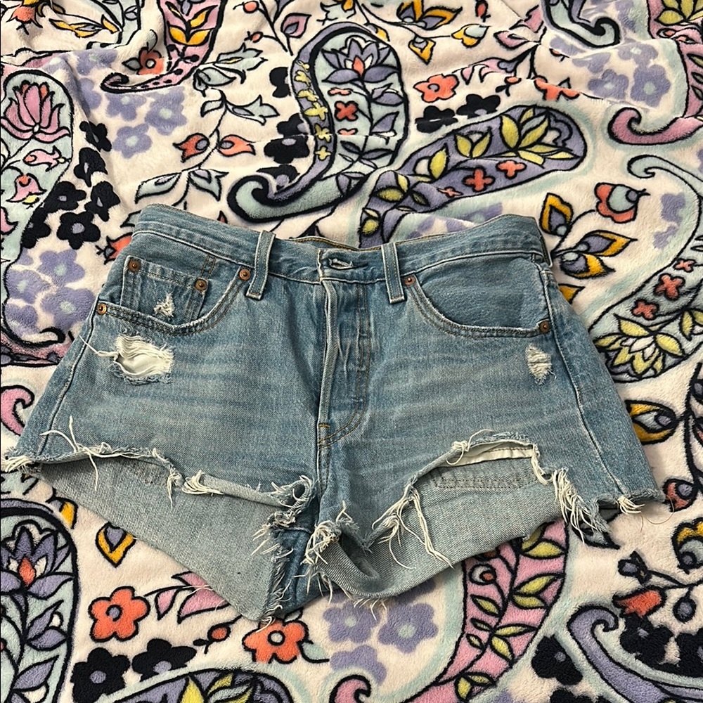 501 Levi Distressed Denim Shorts